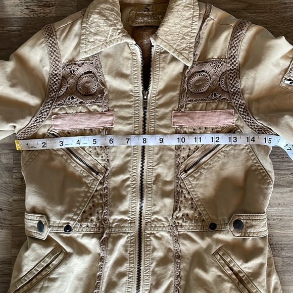 Da-Nang Khaki Jacket - Picture 5 of 6